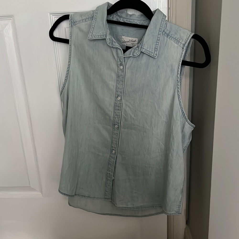 Universal Thread Tank Top - Picture 2 of 4
